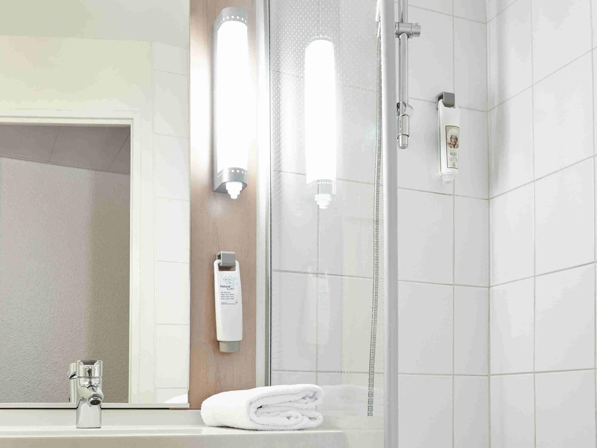 Hotel Ibis Paris Porte D'orleans Montrouge