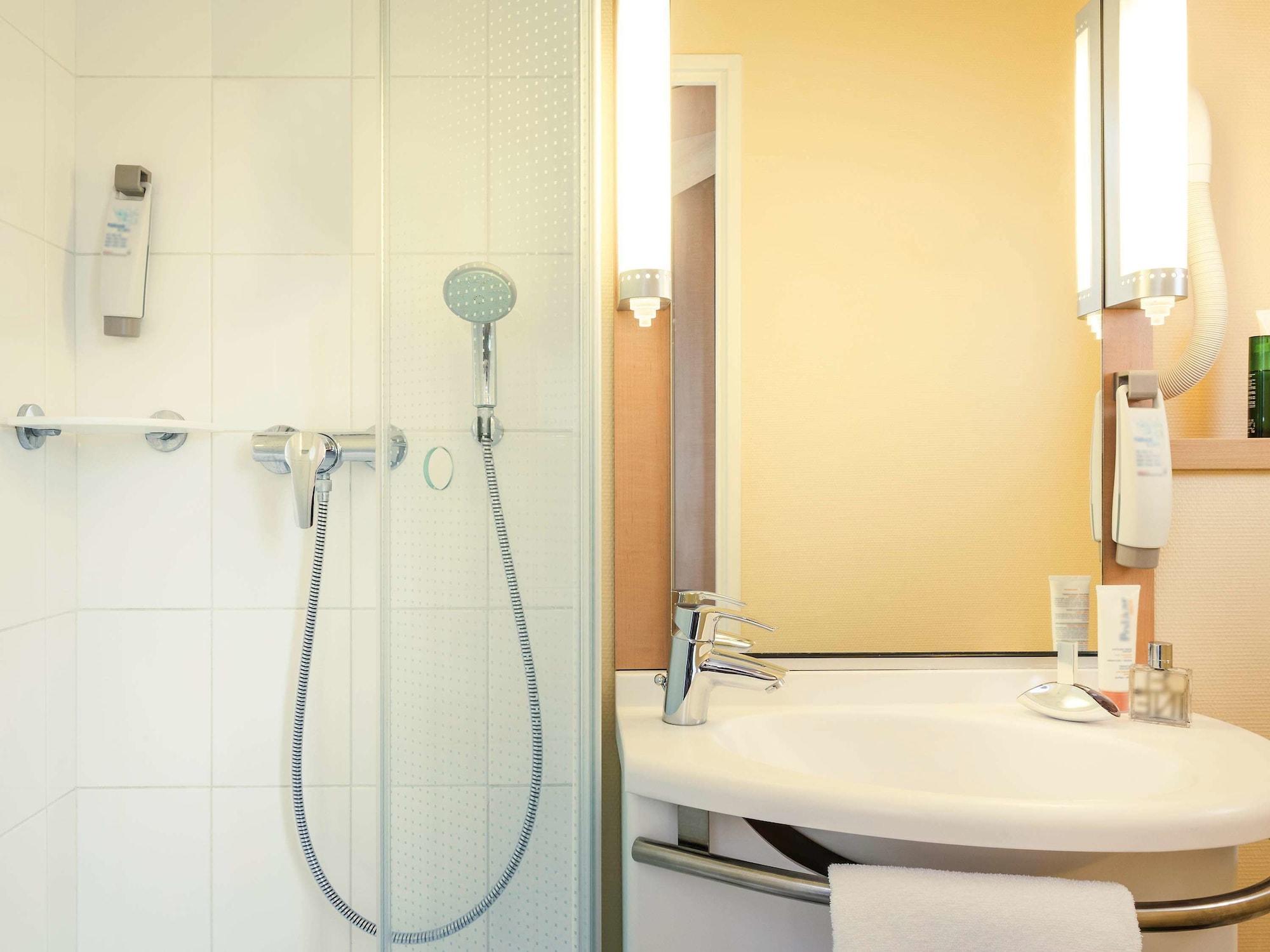 Ibis Paris Porte D'orleans Hotel 3*
