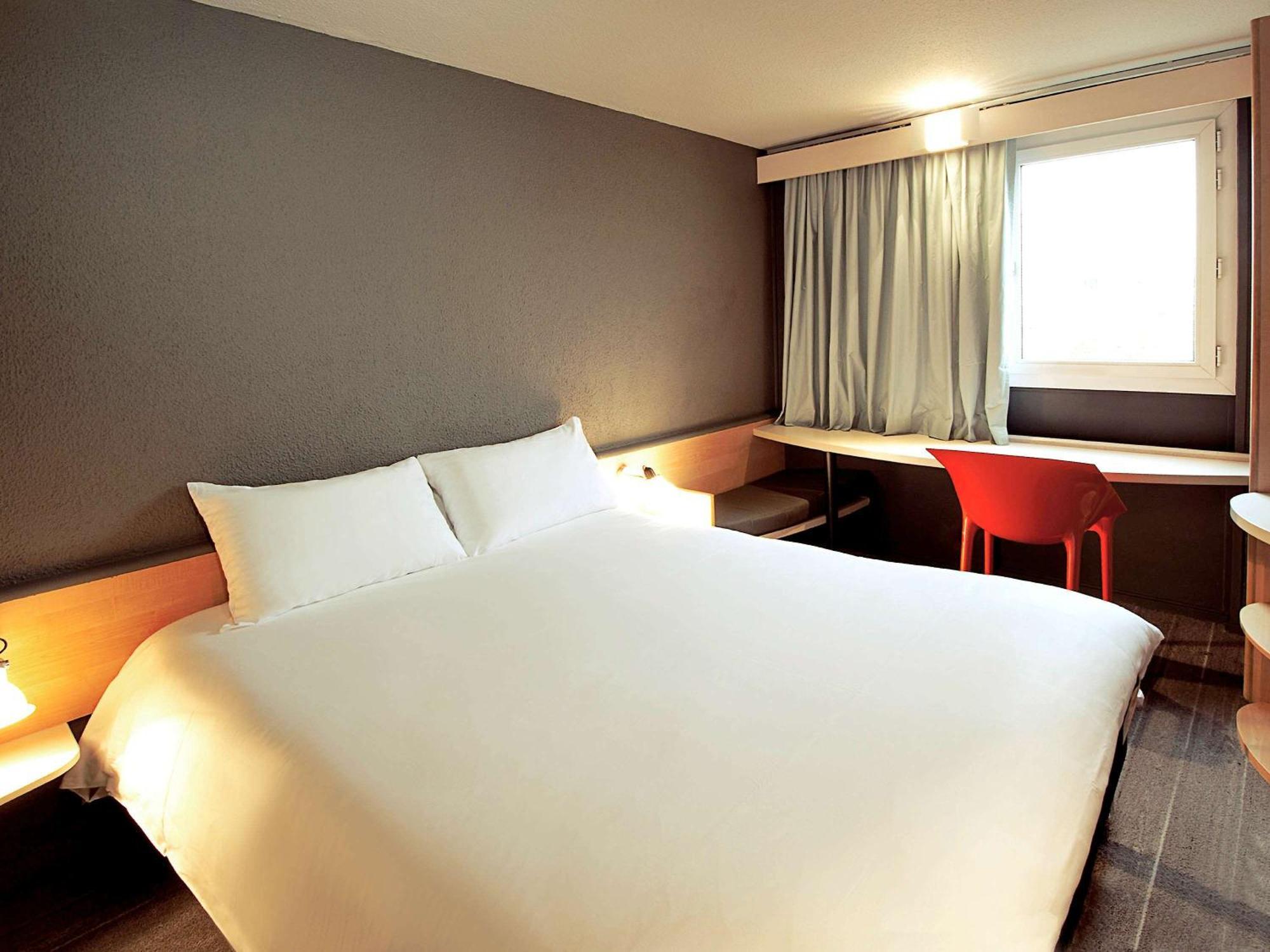 Hotel Ibis Paris Porte D'orleans 3*